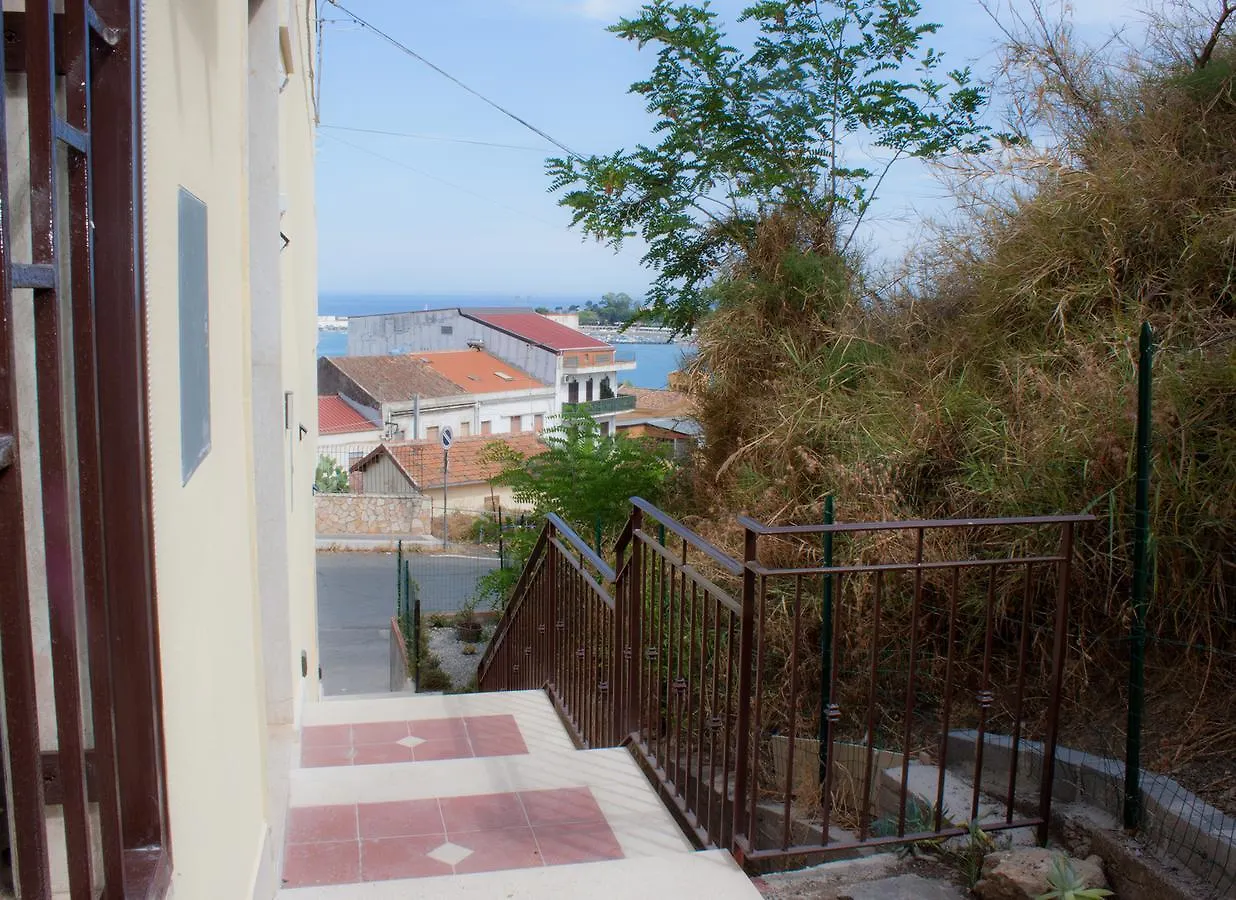Bed & Breakfast Lighea Giardini Naxos 3*,  Italy